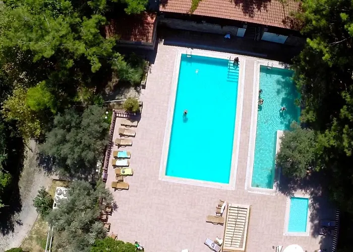 Naturmed Thermal Springs And Health Center קוסדסי