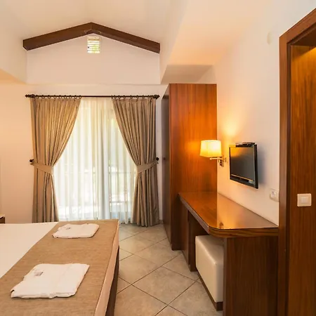 Naturmed Thermal Springs And Health Center *